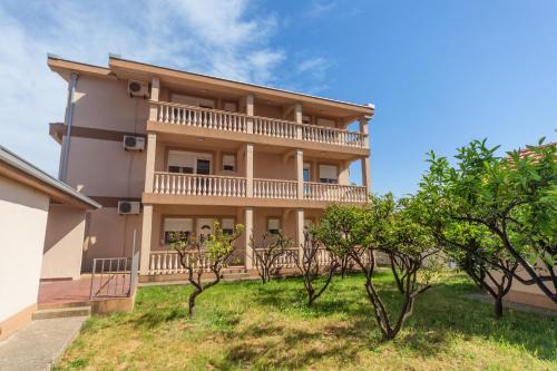 Zeljeznica Apartamento | Apartments Sara