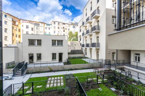 Zizkov Apartamento | Apartments Seifertova