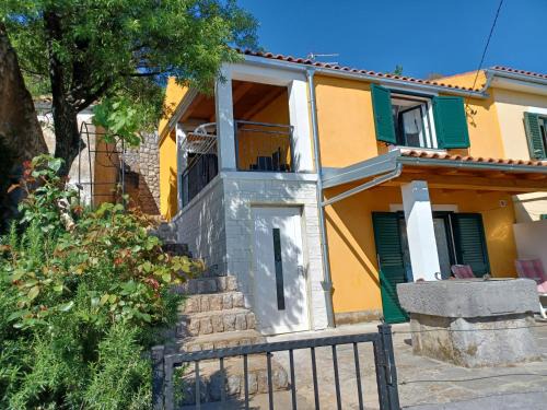 Vratarusa Apartamento | Apartments Spalj 1 i 2