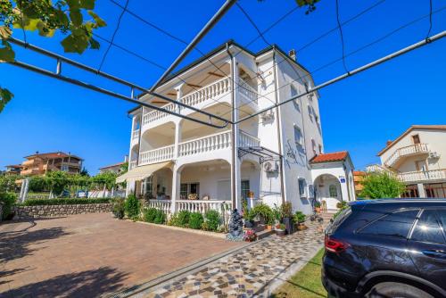 Lopar Apartamento | Apartments Spomenka Zvonko