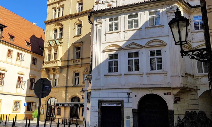 Stare Mesto Apartamento | Apartments Tynska 7
