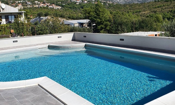 Solin Apartamento | Apartments Villa Salona Sky - Comfort Two Bedroom Apartment with Balcony