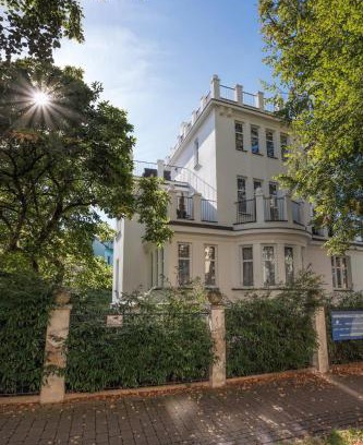 Ostrava Apartamento | Apartments Villa Whitehouse