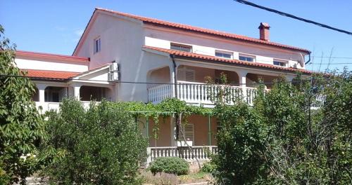 Lopar Apartamento | Apartments with parking space Lopar, Rab - 23736