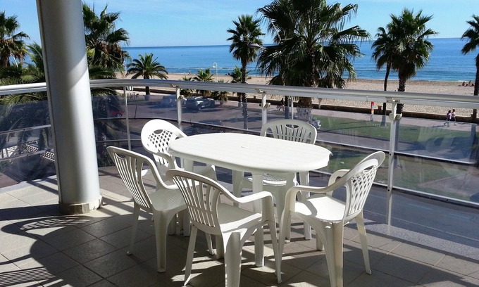 Peniscola Apartamento | Apartamentos con piscina, en primera línea de mar. Ref. Pompeya-46