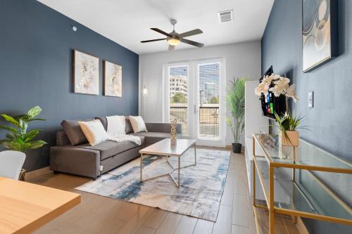 Uptown Apartamento | Apartmint at Bell Katy Trail - Dallas