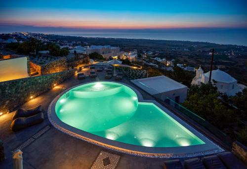 Finikia Hotel | Aperanto Suites