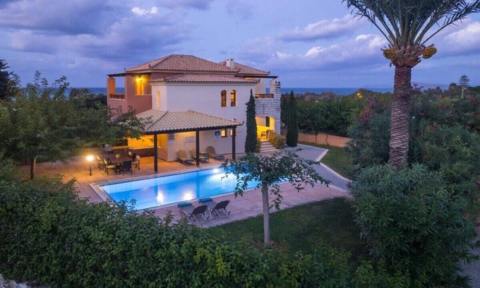 Maleme Casa | Aphrodite Luxury Villa (Iason Villas), 4 Bedrooms, Garden, Next To Maleme Beach