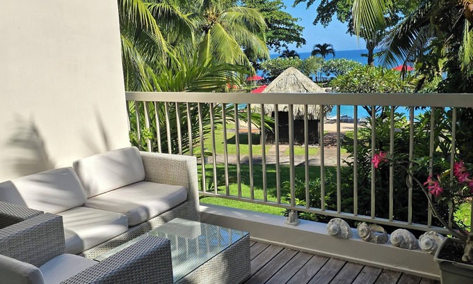 Arue Apartamento | API DAYS SUITE Lafayette Beach Apartment in beachfront hotel residence.