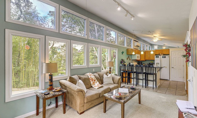 Asheville Apartamento | ¡NUEVO! Retiro Mtn del artista> 6 millas a DT Asheville!