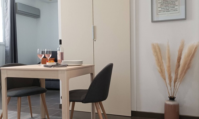 Mazarin Quarter Apartamento | Appart Aix Mazarin - T2 air-conditioned flat in the historic centre