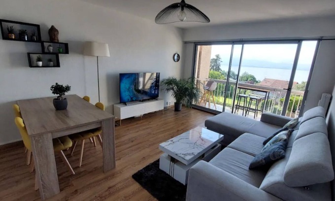 Evian-les-Bains Apartamento | Appart Cosy Avec vue sur le Lac Léman