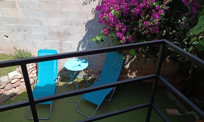 Cuers Apartamento | Appart' cosy avec cour, au calme dans village provençal