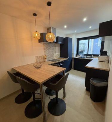 Saint-Fortunat-sur-Eyrieux Apartamento | Appartement fraîchement rénové plein cœur du village