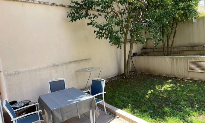Le Suquet Apartamento | Appart/hotel with swimming pool 100m from the beach