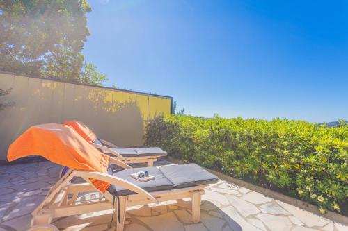 Cavalaire-sur-Mer Apartamento | Appart Rez de jardin vue mer