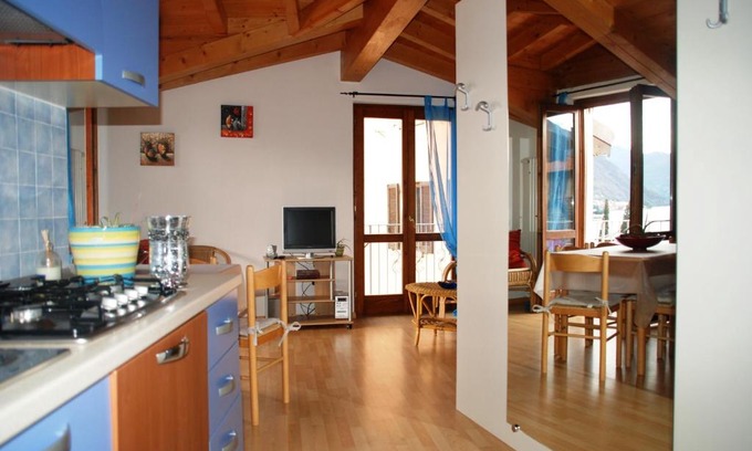 Santa Maria - Rezzonico Apartamento | Appartamenti Il Castellaccio