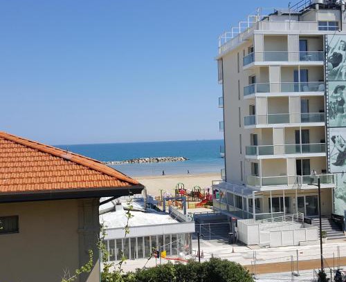 Viserbella Apartamento | Appartamento 3 camere con vista sul mare e parcheggio