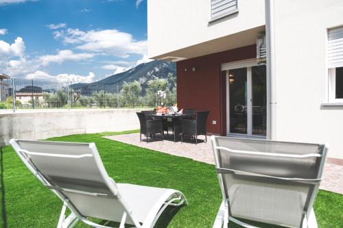 Riva del Garda Apartamento | Appartamento Campagnola piano terra con giardino privato