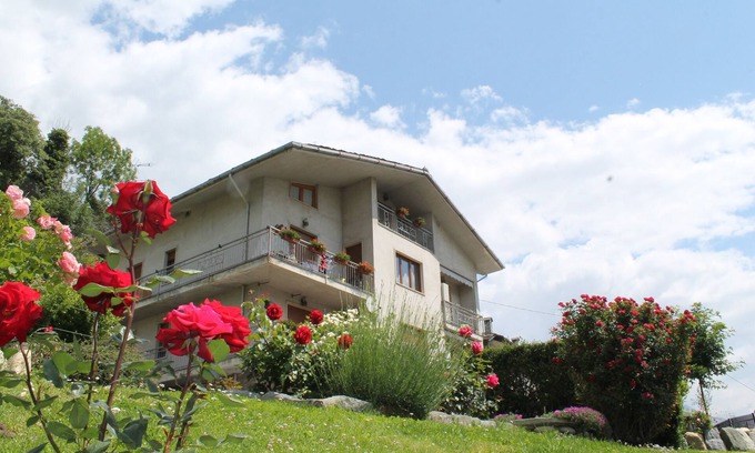 Montan-Angelin-Arensod Casa | Appartamento Casa Felice