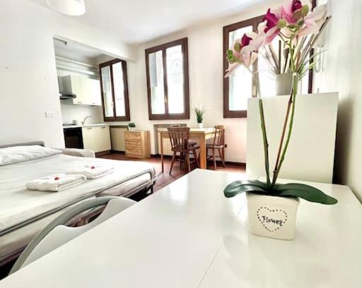 Parma City Centre Apartamento | APPARTAMENTO CENTRO con Self Check-in