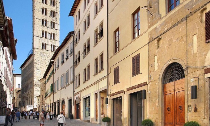 Quartiere di Porta Crucifera Apartamento | Appartamento Donato: A characteristic and welcoming apartment situated in an elegant thirteenth-century building, with Free WI-FI.
