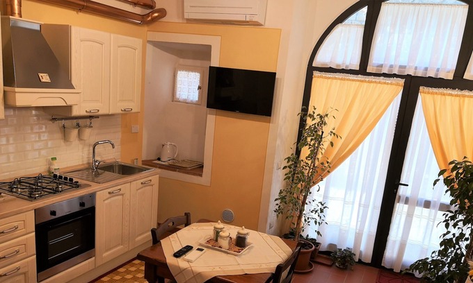 San Donato in Poggio Apartamento | Appartamento Fiorenza
