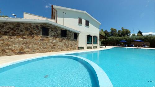 Sos Alinos Apartamento | Appartamento Gli Ontani