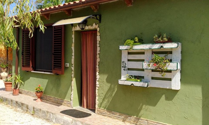 Santa Maria La Palma Casa | Appartamento Il Salice