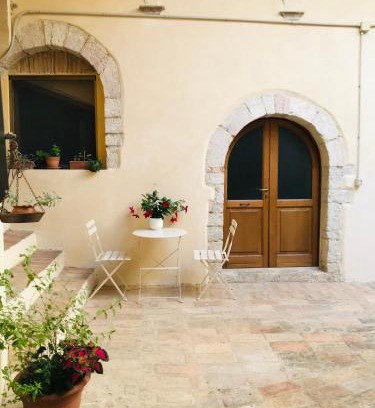 Trevi Apartamento | Appartamento La Corte di Trevi
