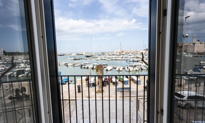 Trani Apartamento | Appartamento Lusso Vista Mare - SUL Porto DI Trani