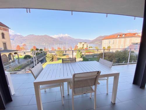Luino Apartamento | Appartamento Palazzo di Vetro