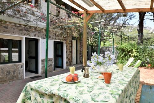 Cala Gonone Apartamento | Appartamento Pini