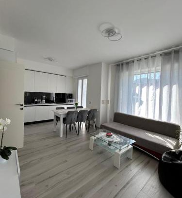 Luino Apartamento | Appartamento Rajmonda