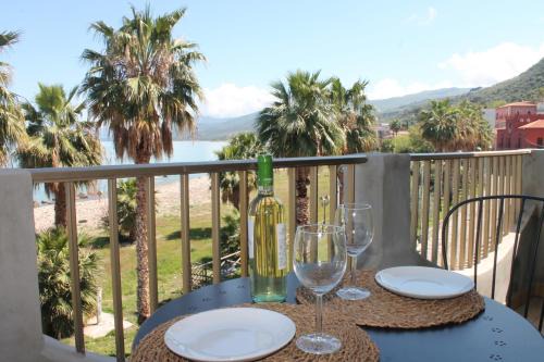 Marina di Caronia Apartamento | Appartamento sul mare