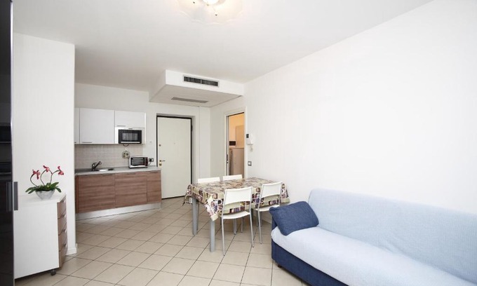 Pavia Apartamento | Appartamento Yana