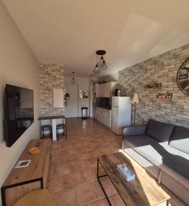 Port-Saint-Louis-du-Rhone Apartamento | Appartement T2 avec terrasse