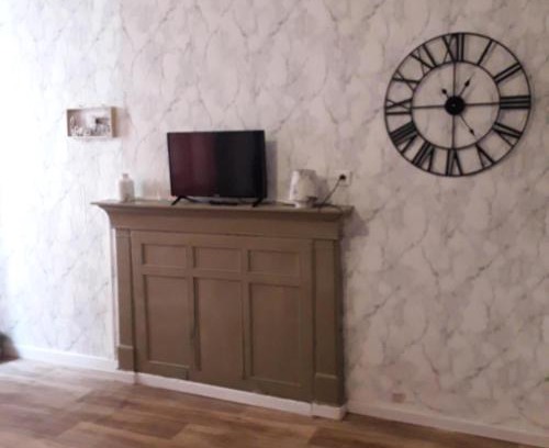 Saint-Leonard-de-Noblat Apartamento | Appartement agreable Hugo 2