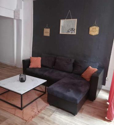 Saint-Leonard-de-Noblat Apartamento | Appartement entier 2