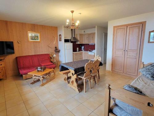 Saint-Michel-de-Chaillol Apartamento | Appartement Sud 6 pers avec Terrasse, WiFi, et Parking Optionnel - Animaux Admis - FR-1-393-32