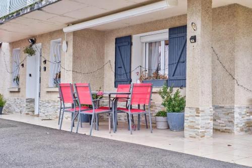Saint-Victor-de-Cessieu Apartamento | Appartement charmant à Saint-Victor-de-Cessieu - 30 m² - Terrasse