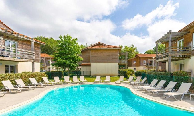 Aureilhan Apartamento | Appartement 1 chambre et 1 coin cabine, piscine, au bord du lac d 'Aureilhan,proche de Mimizan plage