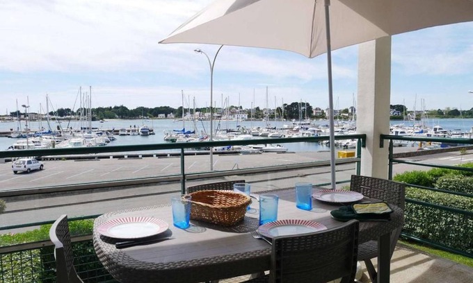 Etel Apartamento | Appartement 2P. avec Vue Port, Tennis, Piscine Chauffée, Parking - À 600m de la Plage et Centre Nautique - FR-1-479-37