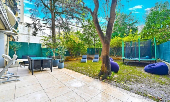 Neuilly-sur-Seine Apartamento | Appartement 3 Chambres Avec Grand Jardin Privatif à 5 mn des Champs Elysées