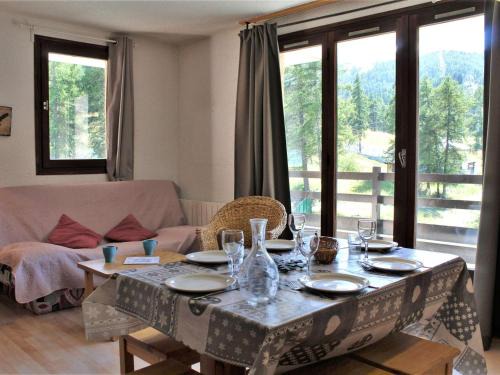 Risoul Apartamento | Appartement 3 Pièces 6 couchages avec piscine, animaux admis à Risoul 1850 - FR-1-330-209