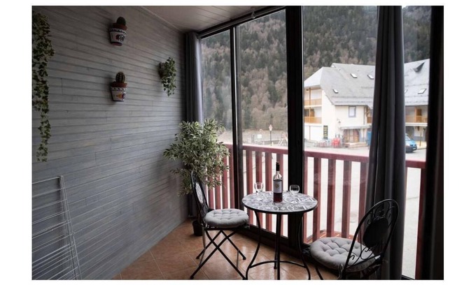 Gabas Apartamento | Appartement 4' Places, Avec Terrasse Vitrée Donnant sur le lac