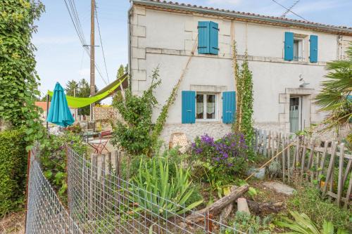Mortagne-sur-Gironde Apartamento | Appartement accueillant à Mortagne-sur-Gironde, 45 m², terrasse