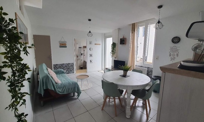 Anneyron Apartamento | Appartement ABJ