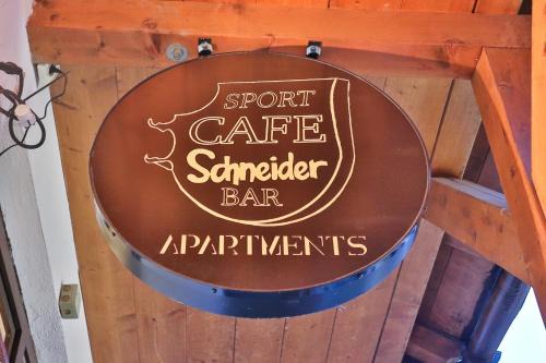 Sankt Anton am Arlberg Apartamento | Appartements Cafe Schneider