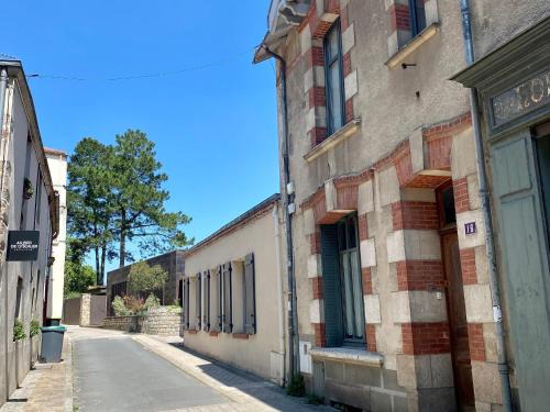 Clisson Apartamento | Appartement atypique avec wifi au cœur de Clisson - FR-1-306-1310